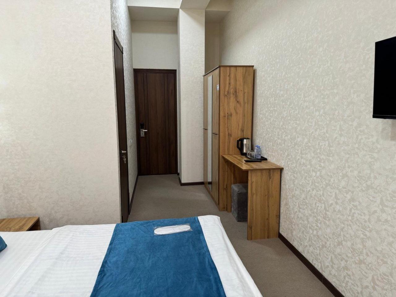 Resident Hotel Tashkent Exterior photo