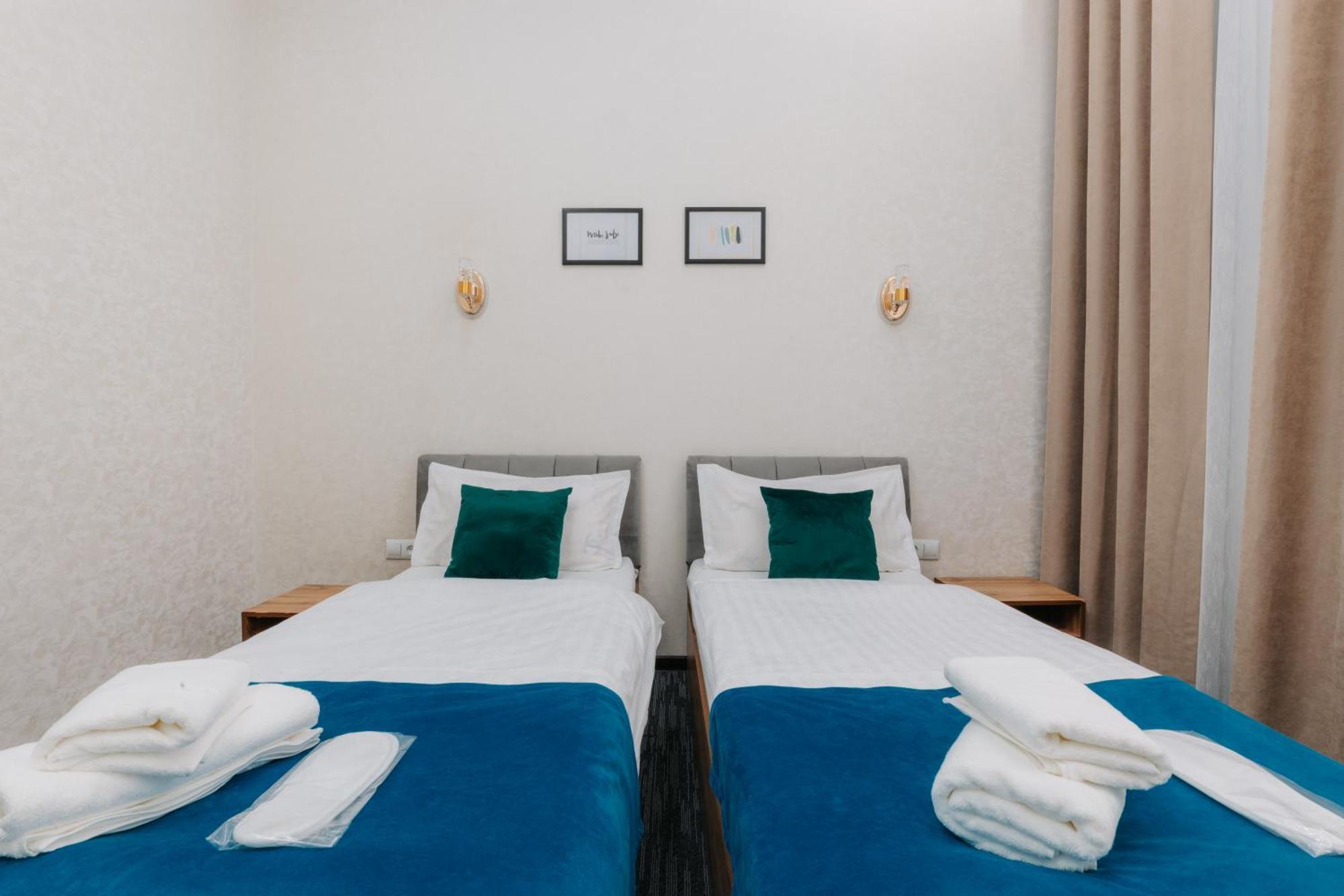 Resident Hotel Tashkent Exterior photo