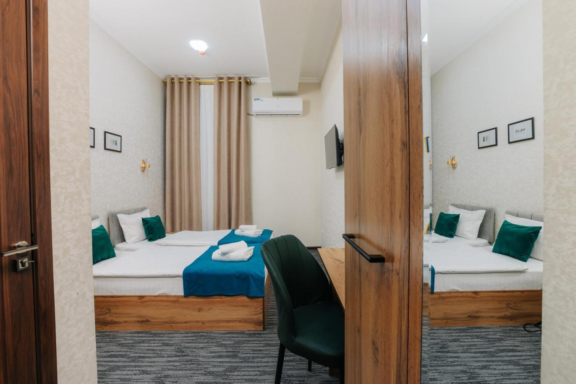 Resident Hotel Tashkent Exterior photo